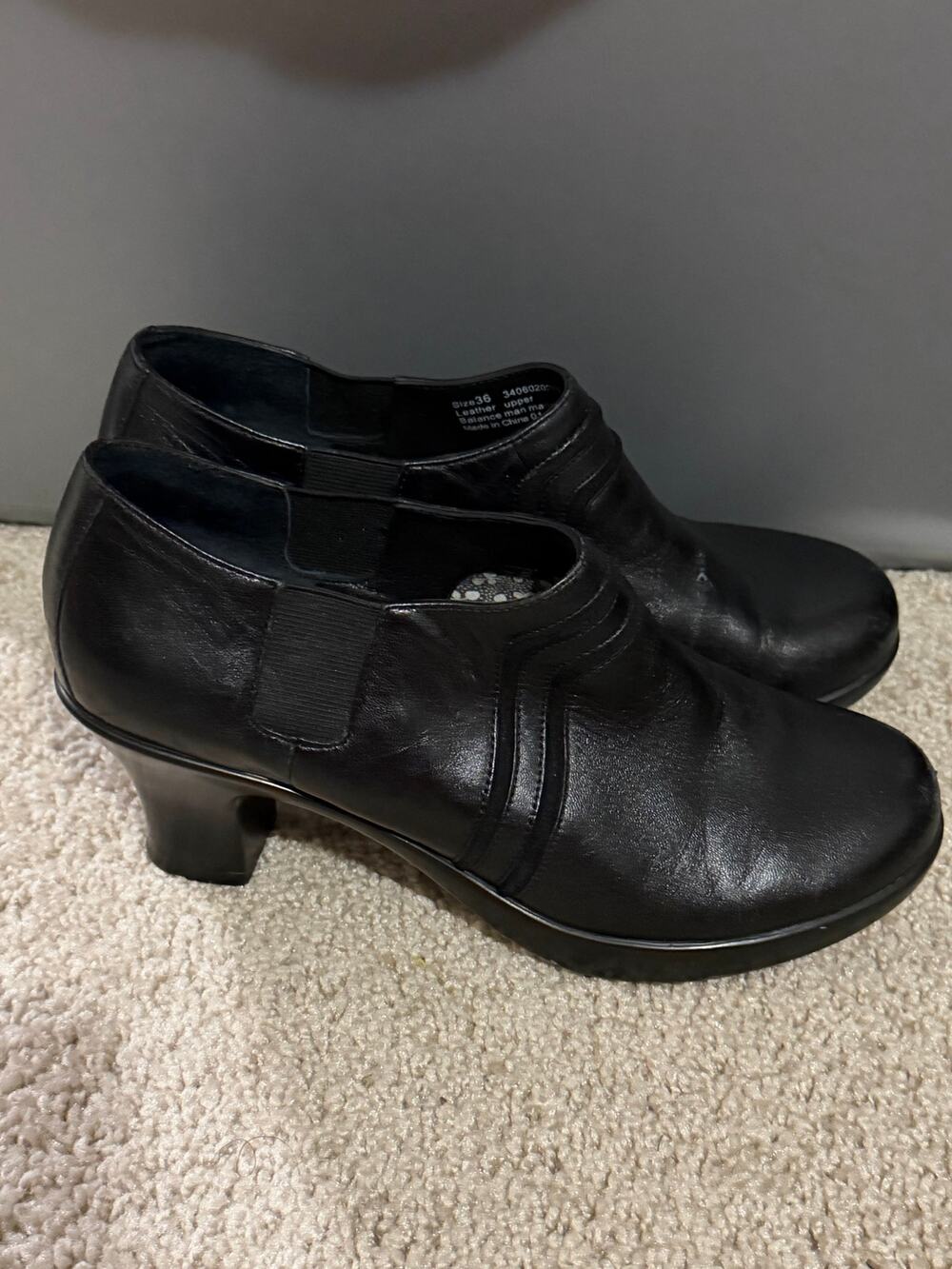 Dansko Black Leather Ankle Boots Size 36 / US 6